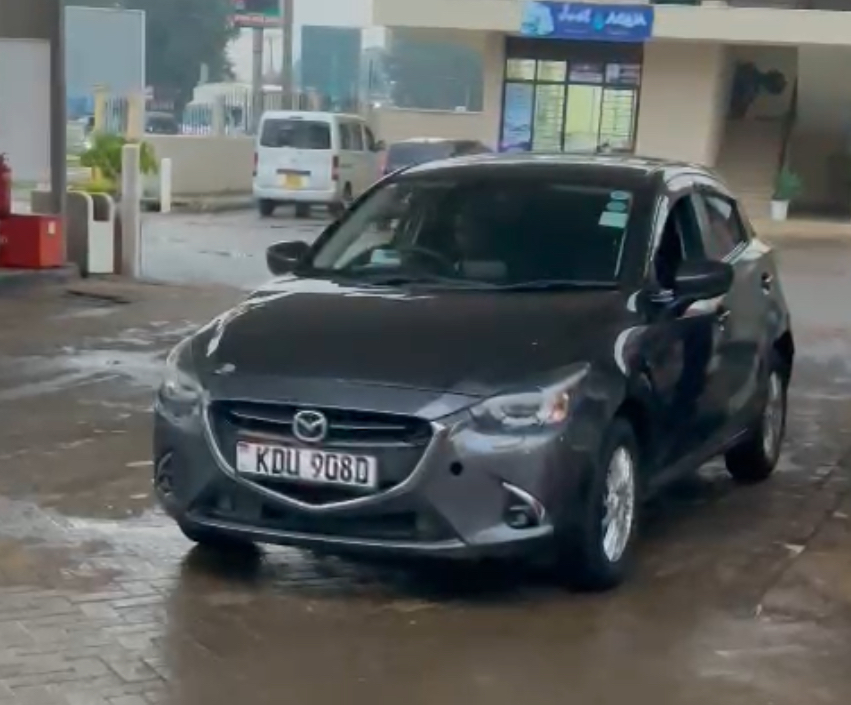 Mazda Demio KDU 908D